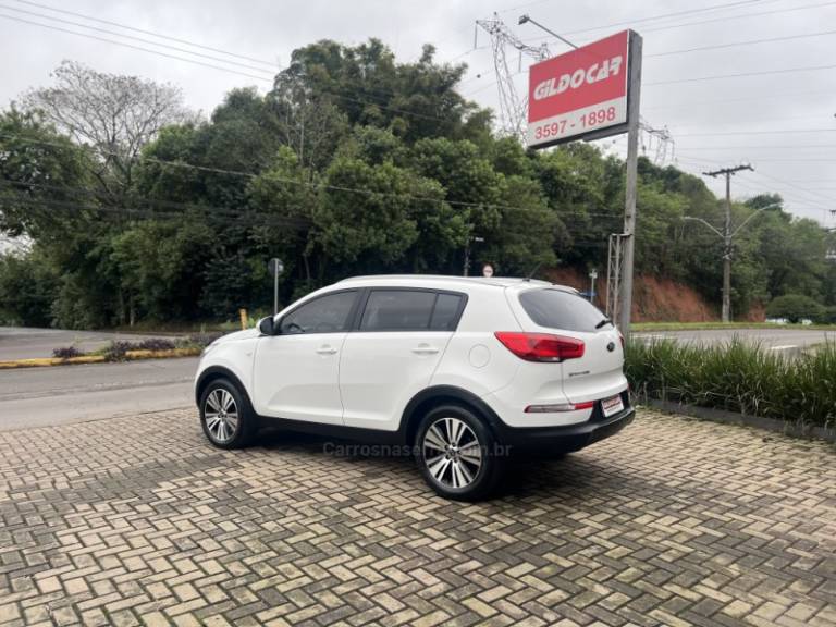 KIA MOTORS - SPORTAGE - 2015/2015 - Branca - R$ 81.900,00