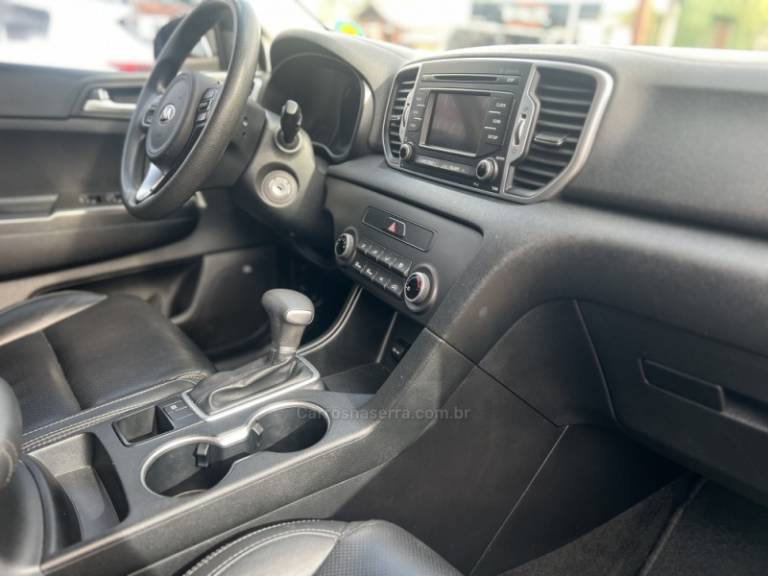 KIA MOTORS - SPORTAGE - 2018/2018 - Preta - R$ 105.900,00