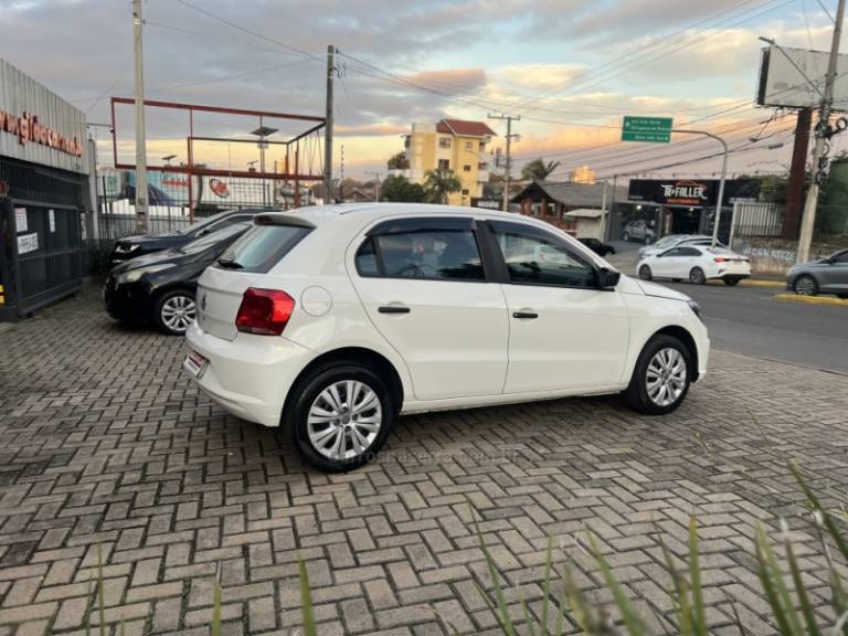VOLKSWAGEN - GOL - 2020/2020 - Branca - R$ 49.900,00