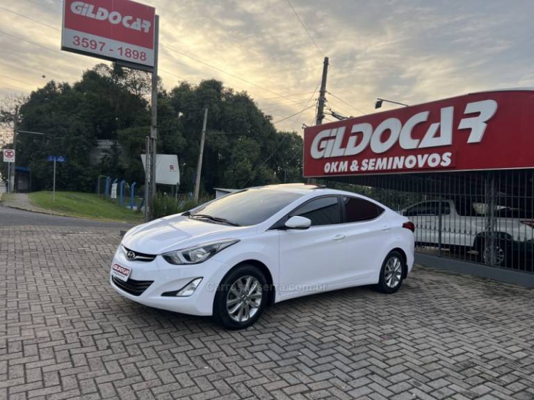 HYUNDAI - ELANTRA - 2015/2015 - Branca - R$ 71.900,00