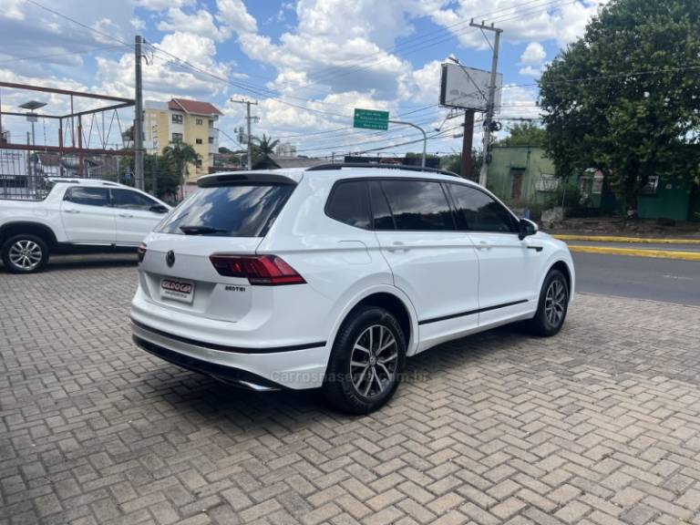 VOLKSWAGEN - TIGUAN - 2019/2019 - Branca - R$ 118.900,00