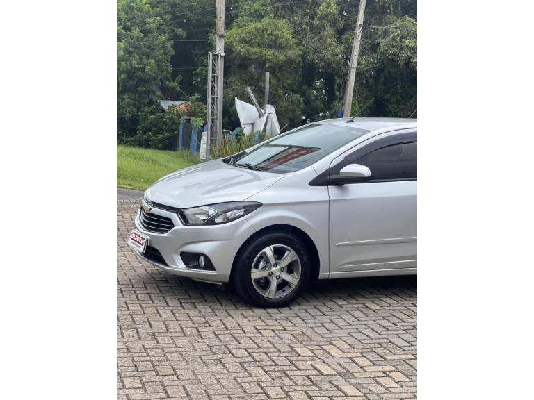 CHEVROLET - PRISMA - 2018/2018 - Prata - R$ 63.900,00