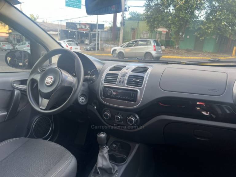 FIAT - PALIO - 2017/2017 - Branca - Sob Consulta