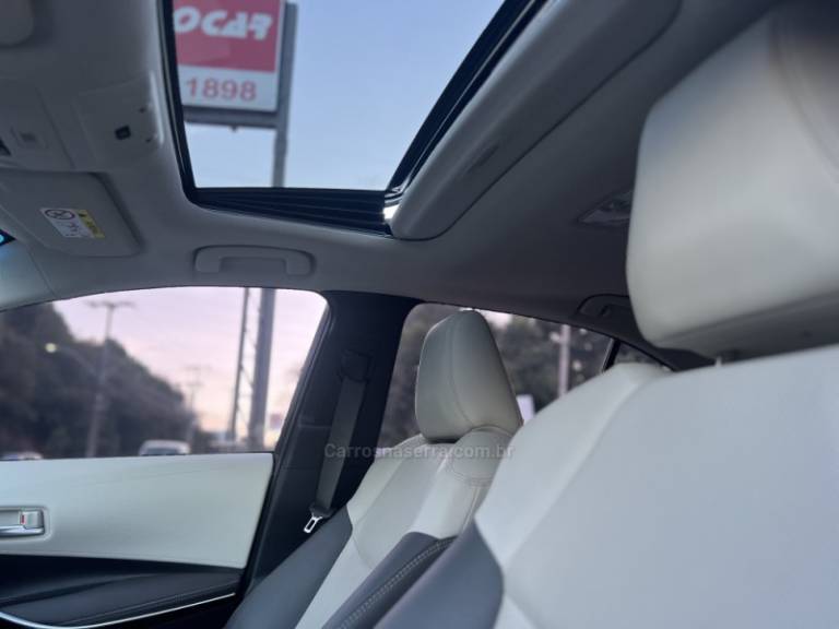 TOYOTA - COROLLA - 2023/2023 - Branca - R$ 158.900,00