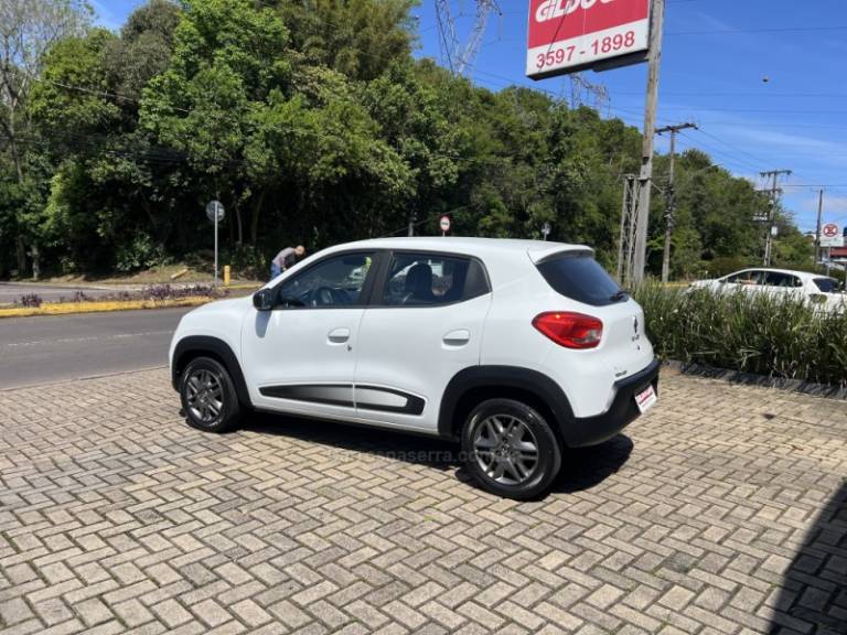 RENAULT - KWID - 2020/2020 - Branca - R$ 41.000,00