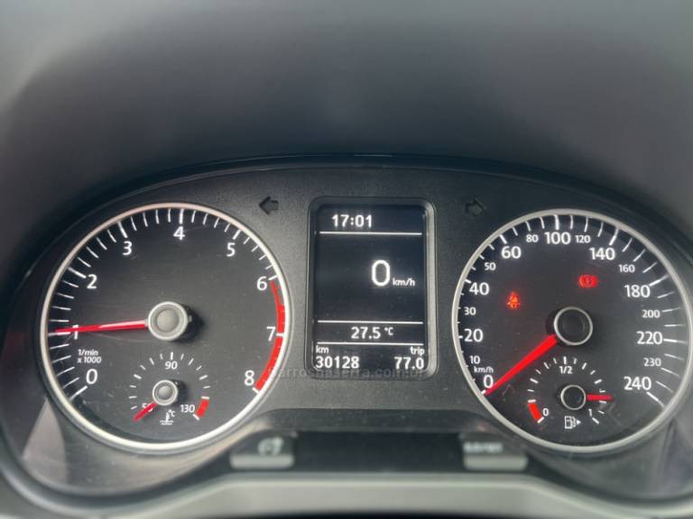 VOLKSWAGEN - FOX - 2022/2022 - Branca - R$ 71.900,00
