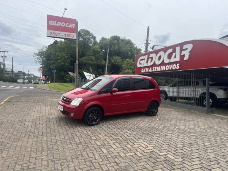 CHEVROLET - MERIVA - 2010/2010 - Vermelha - R$ 30.900,00