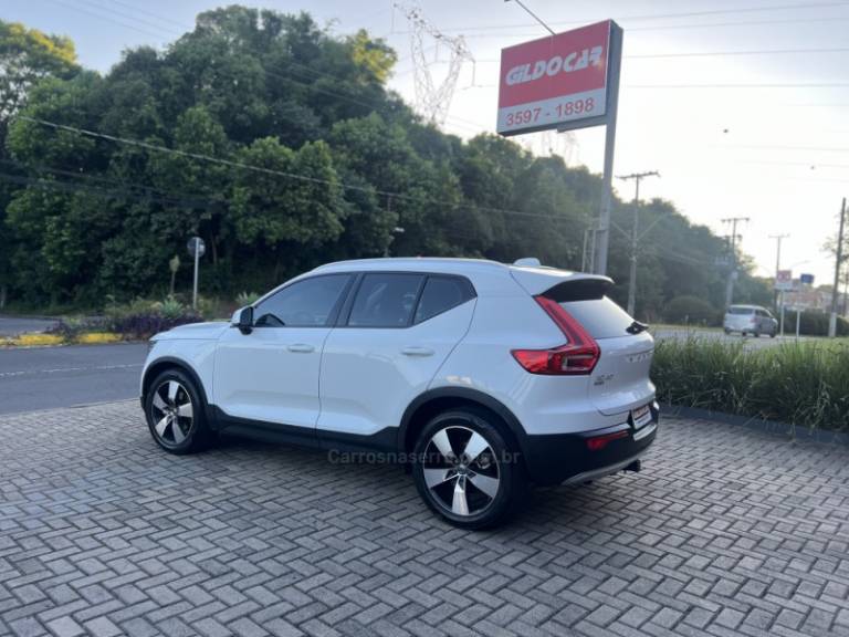 VOLVO - XC 40 - 2019/2019 - Branca - R$ 147.900,00