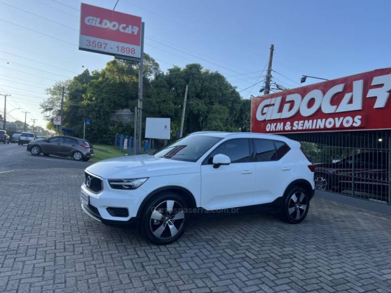 VOLVO - XC 40 - 2019/2019 - Branca - R$ 147.900,00