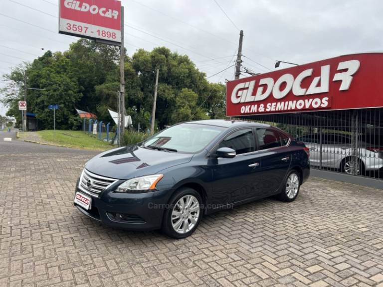 NISSAN - SENTRA - 2015/2015 - Azul - R$ 62.500,00