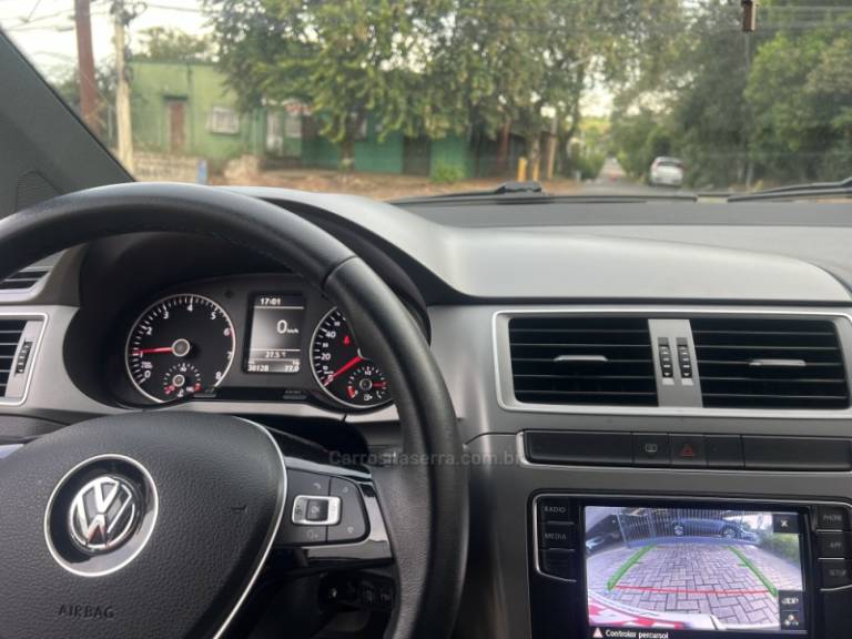 VOLKSWAGEN - FOX - 2022/2022 - Branca - R$ 71.900,00