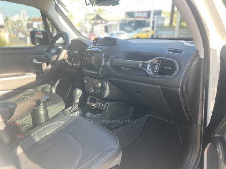 JEEP - RENEGADE - 2023/2023 - Branca - R$ 109.900,00