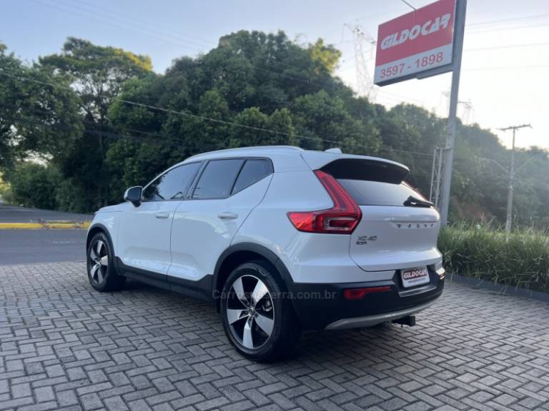 VOLVO - XC 40 - 2019/2019 - Branca - R$ 147.900,00