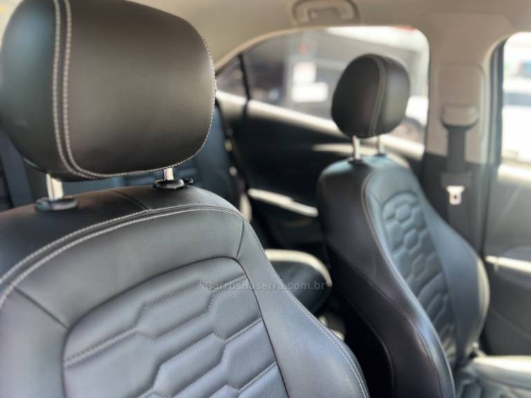 CHEVROLET - ONIX - 2019/2019 - Prata - Sob Consulta