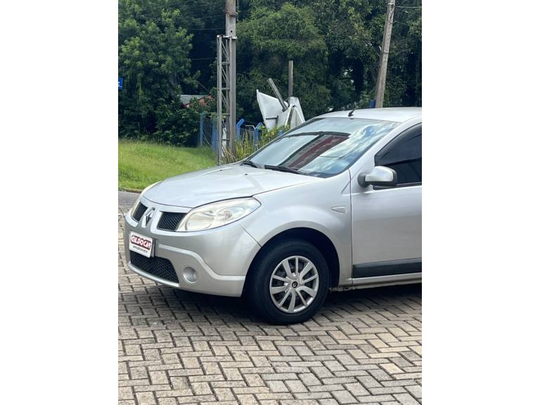RENAULT - SANDERO - 2011/2011 - Prata - R$ 27.900,00