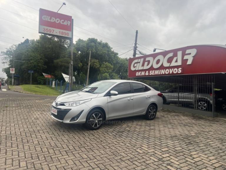 TOYOTA - YARIS - 2019/2019 - Prata - R$ 82.500,00