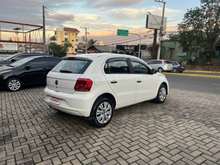 VOLKSWAGEN - GOL - 2020/2020 - Branca - R$ 49.900,00