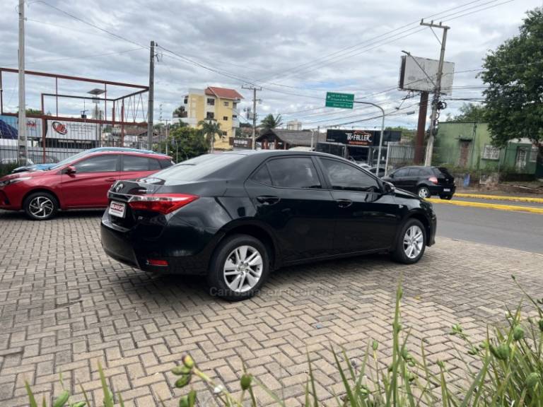 TOYOTA - COROLLA - 2015/2015 - Preta - R$ 82.900,00