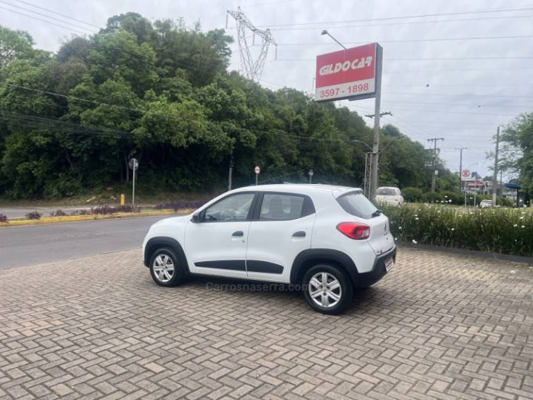 RENAULT - KWID - 2020/2020 - Branca - R$ 39.500,00